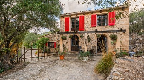 Casa de campo con vistas a la montaña en venta en SArracó, Andratx, suroeste de Mallorca