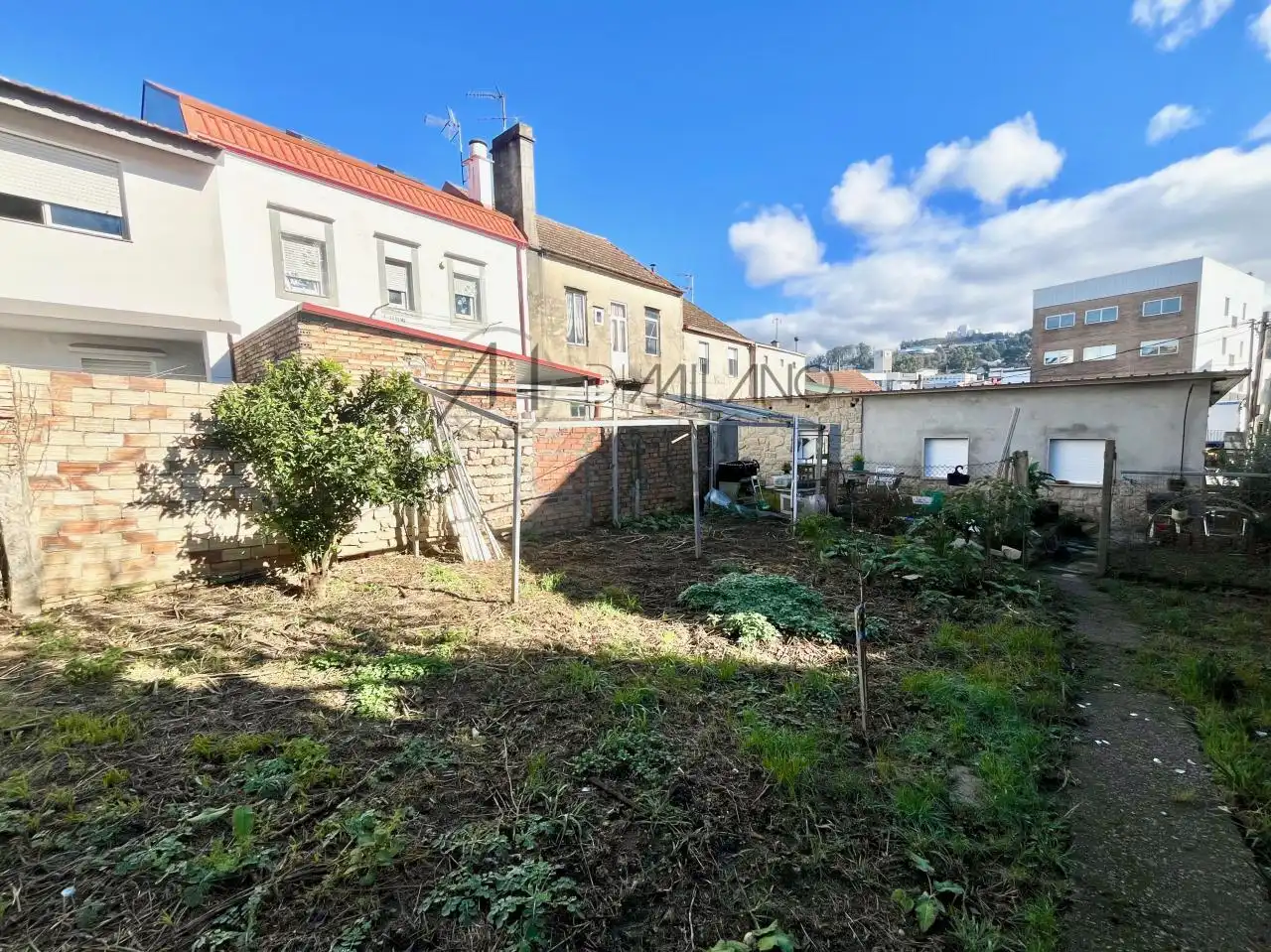 Casa o chalet en venta en Vigo  con Jardín privado, Trastero y Balcón