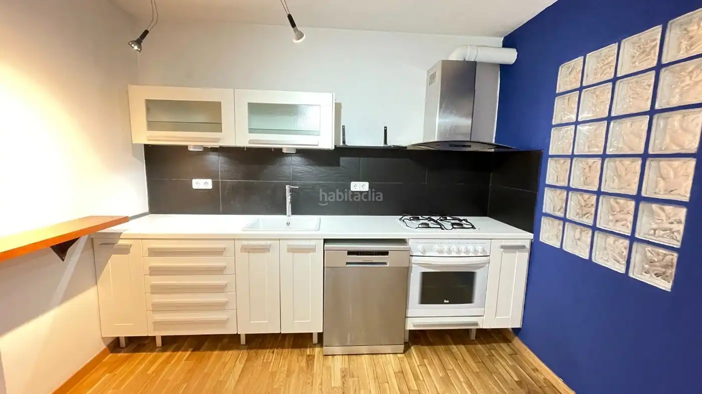 Flat for rent in Colom, Cementiri Vell