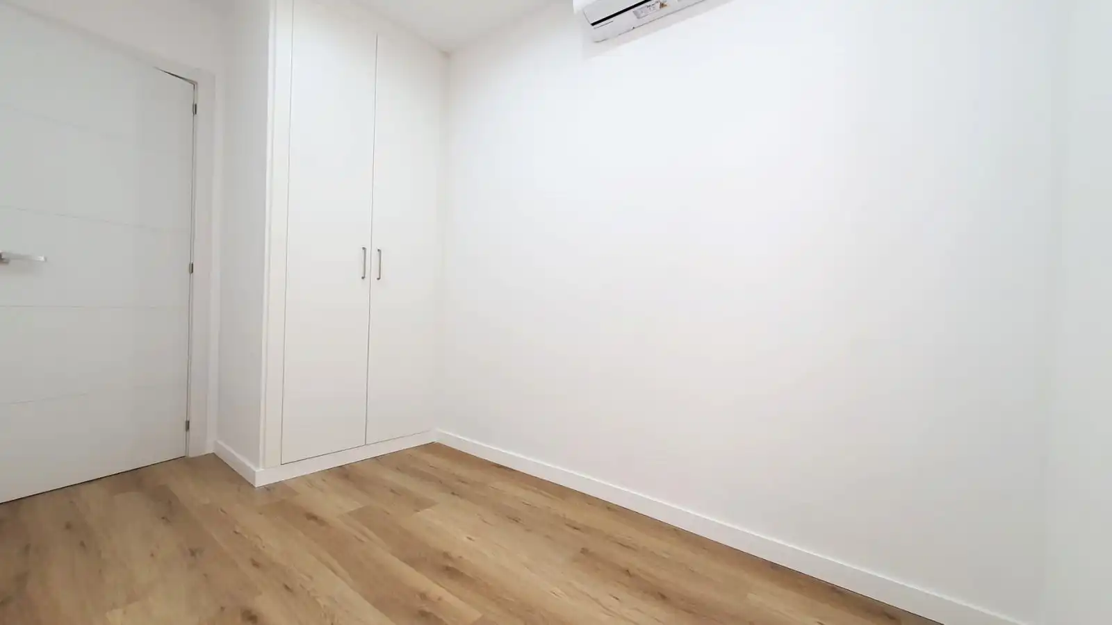 Piso en venta en Fuengirola con Aire acondicionado, Parquet y Terraza