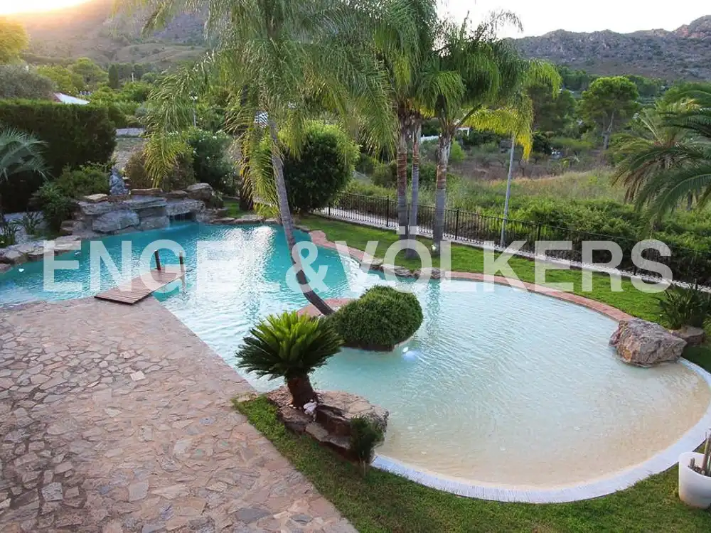 Piscina de Casa o xalet en venda en Xàtiva amb Aire condicionat, Calefacció i Jardí privat