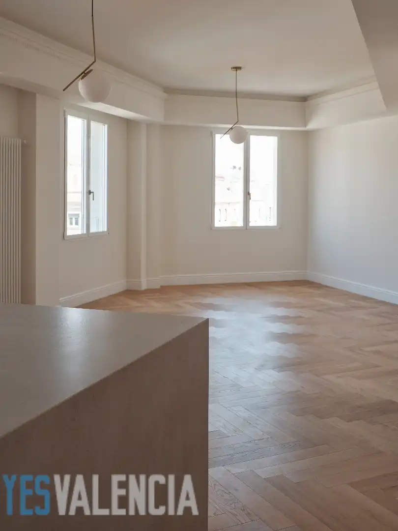 Piso con terraza en venta en Carrer de l'Erudit Orellana, imagen 9