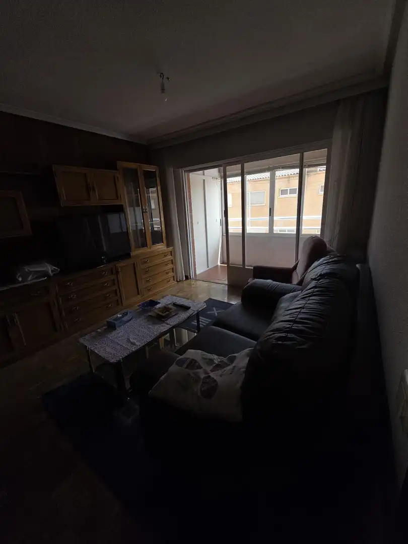 Living room of Flat for sale in Salamanca  with Heating, Parquet flooring and Balcony