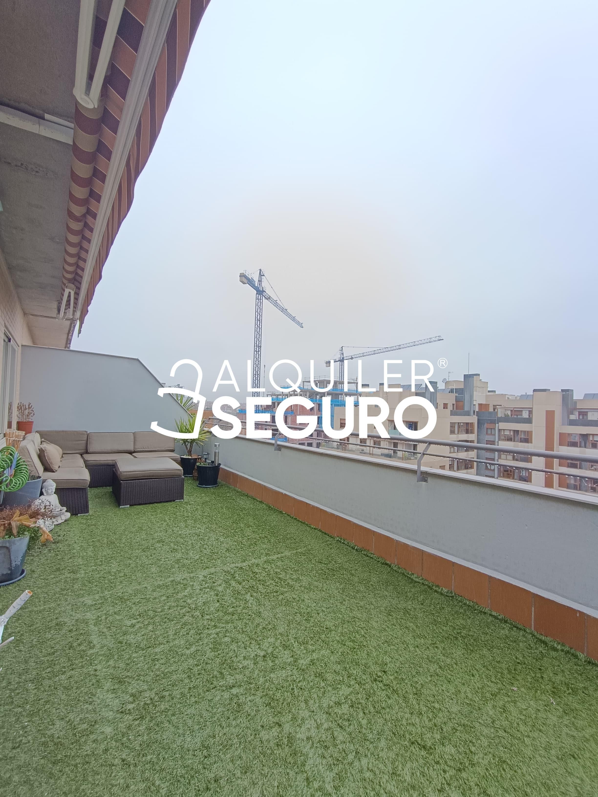 Terrace of Flat to rent in  Madrid Capital  with Air Conditioner, Heating and Terrace