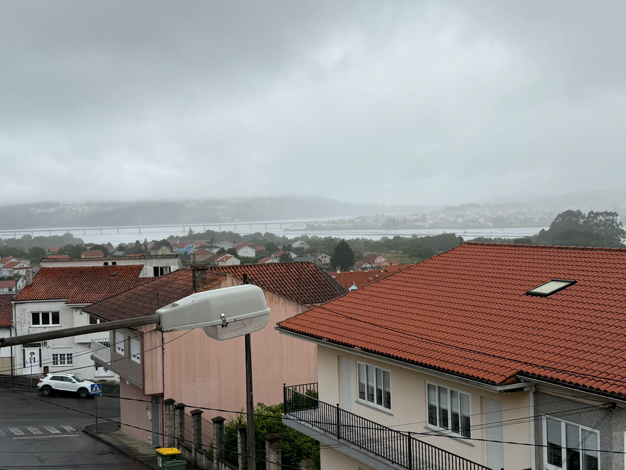 Vista exterior de Casa adosada en venda en Noia