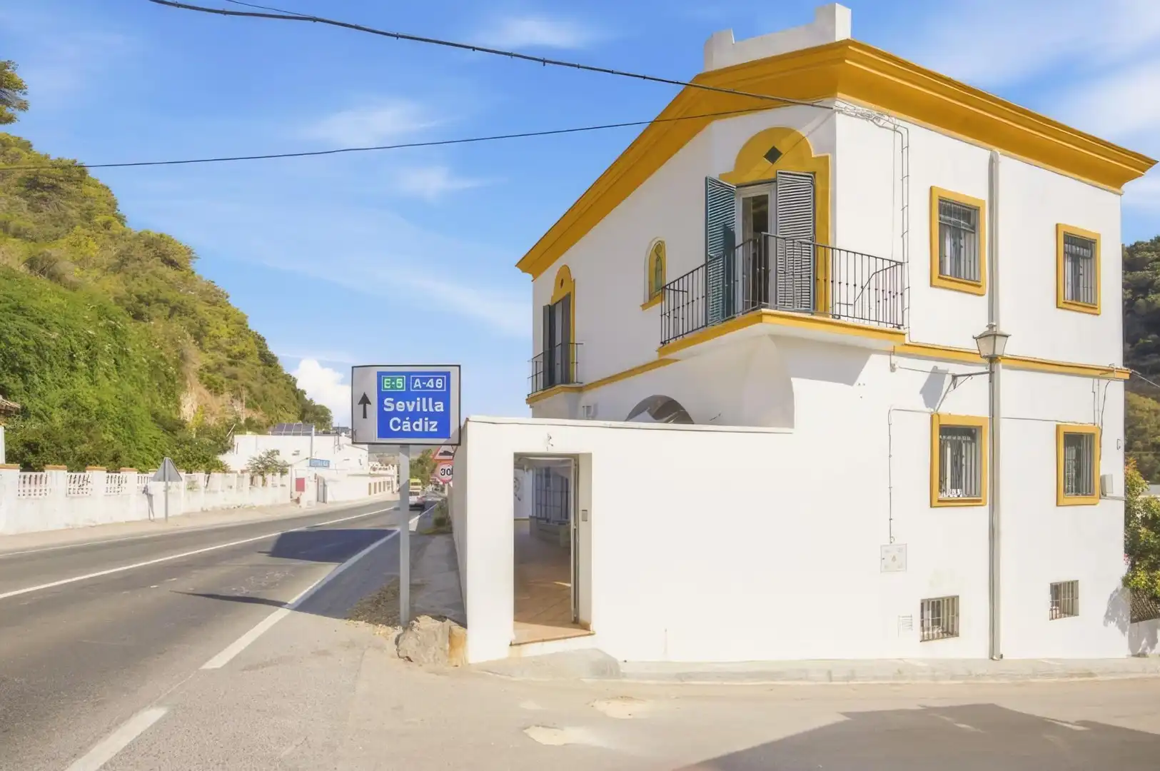 Außenansicht von Haus oder Chalet zum Verkauf in Vejer de la Frontera mit Privatgarten, Terrasse und Möbliert