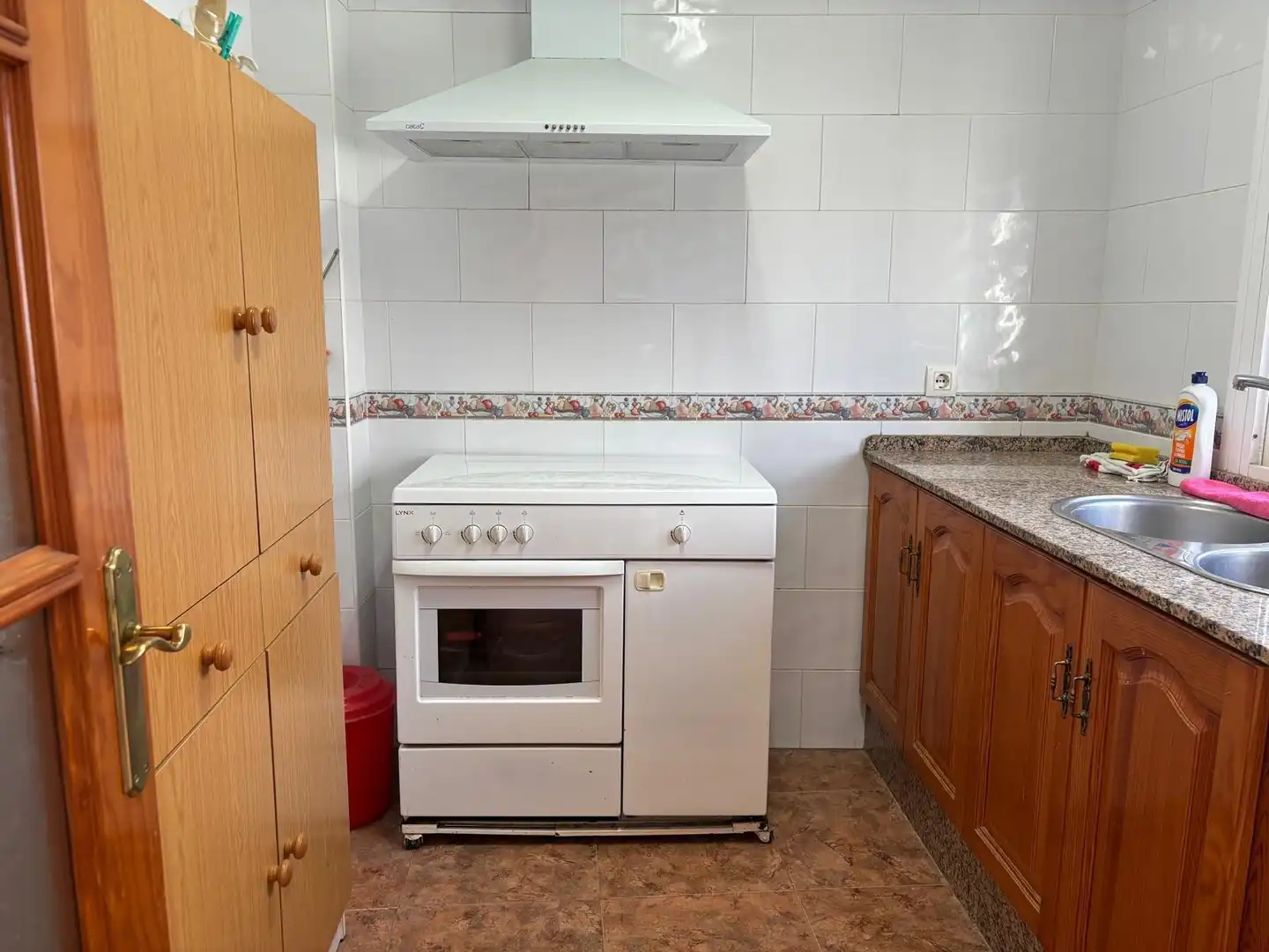 Cuina de Casa o xalet en venda en Barbate amb Terrassa i Traster
