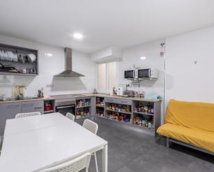 Kitchen of Flat for sale in  Granada Capital