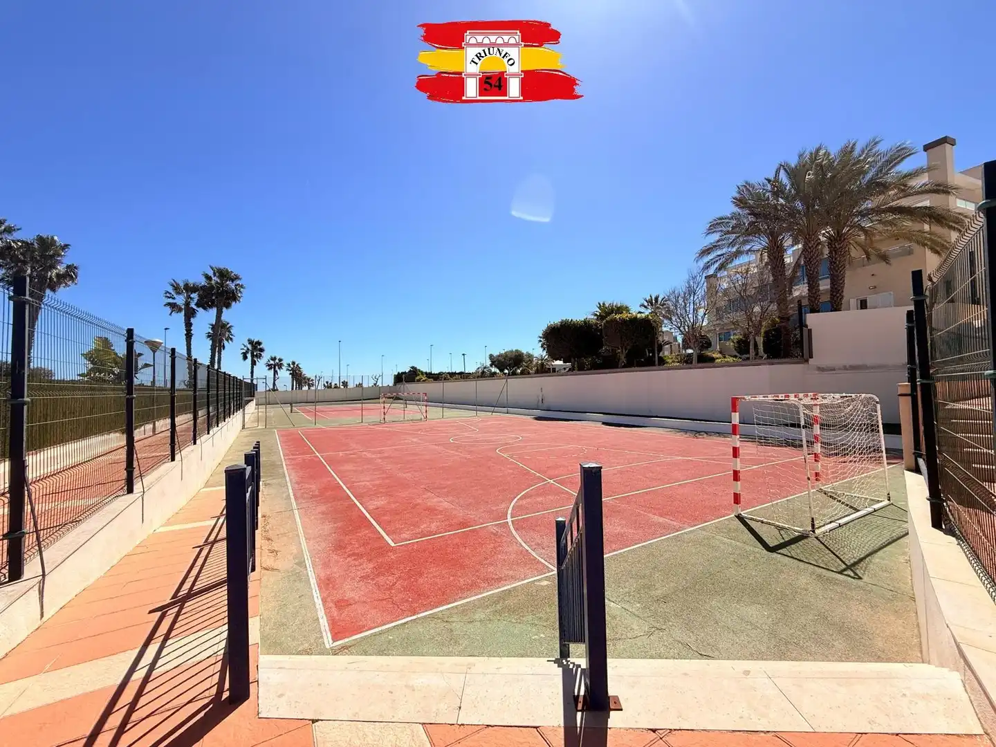 Vista exterior de Ático en venta en Pilar de la Horadada con Aire acondicionado, Jardín privado y Trastero