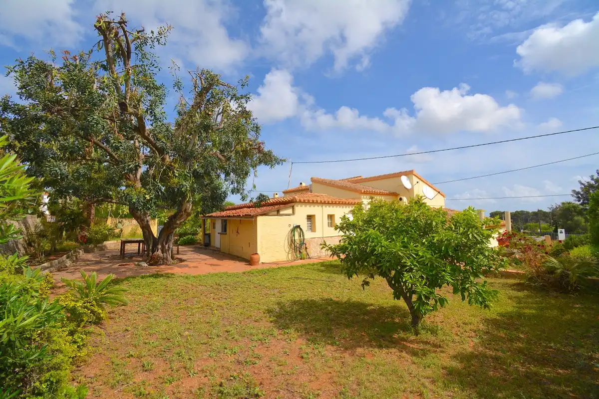 Garten von Haus oder Chalet zum Verkauf in Dénia mit Klimaanlage, Heizung und Privatgarten