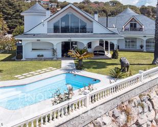 Vista exterior de Casa o xalet en venda en Caldes de Montbui amb Aire condicionat, Calefacció i Jardí privat