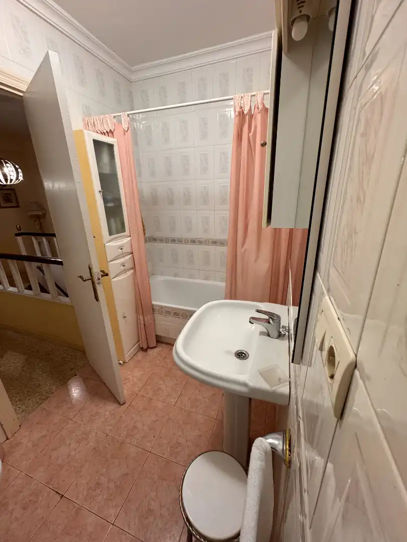 Baño de Dúplex en venta en Cádiz con Terraza, Trastero y Amueblado