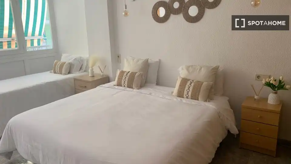 Room in Playa Levante