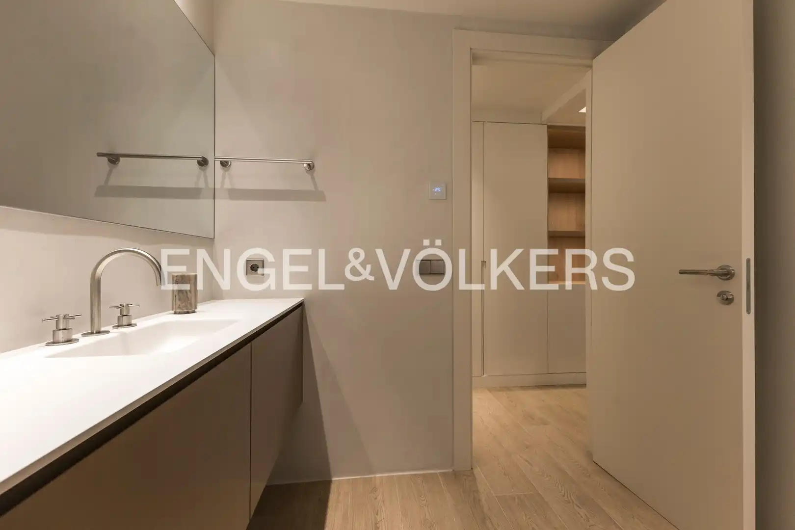 Badezimmer von Wohnung zur Miete in Madrid mit Klimaanlage, Heizung und Terrasse