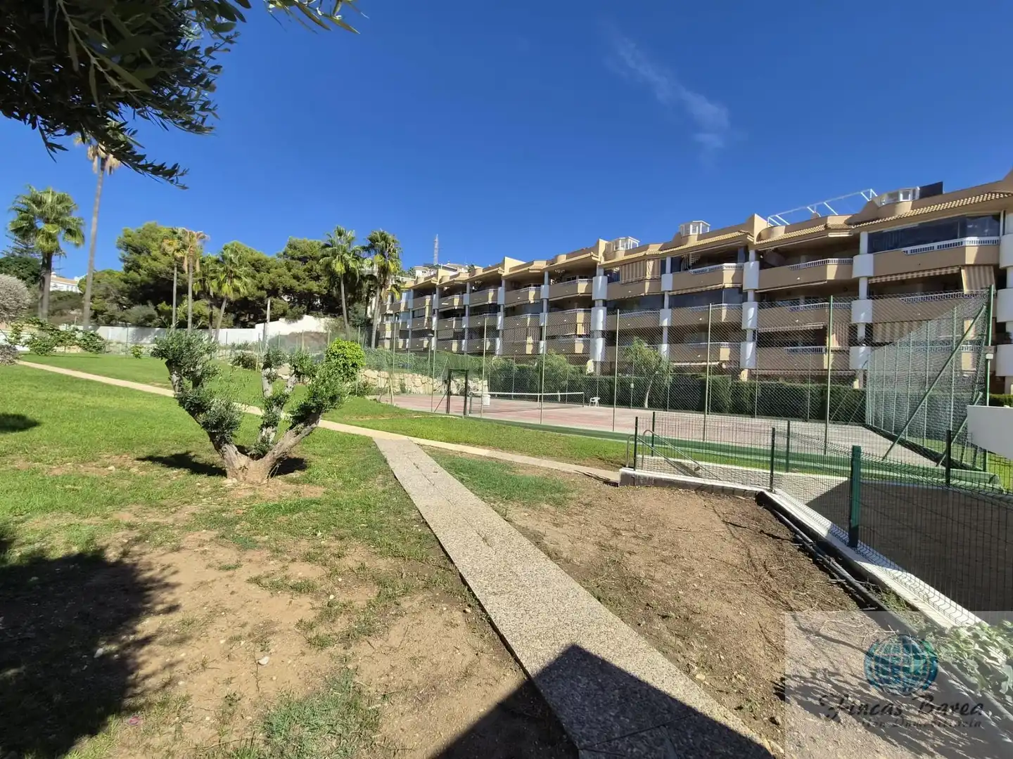 Vista exterior de Piso en venta en Fuengirola con Aire acondicionado, Terraza y Piscina comunitaria