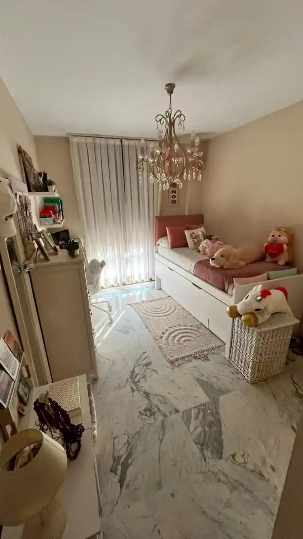 Habitación de Ático en venta en Córdoba con Aire acondicionado, Jardín privado y Terraza