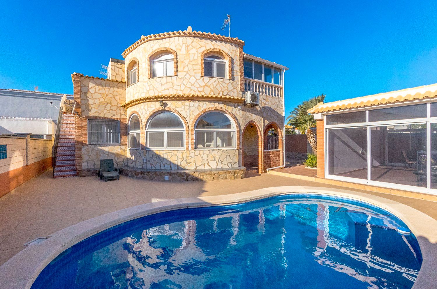 Exterior view of House or chalet for sale in Orihuela  with Air Conditioner, Heating and Storage room