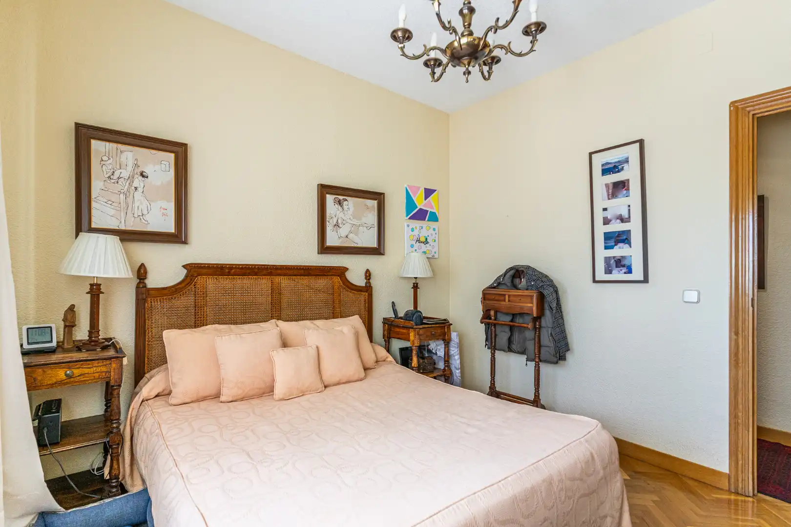 Bedroom of Houses for sale in Las Rozas de Madrid  with Air Conditioner, Heating and Private garden