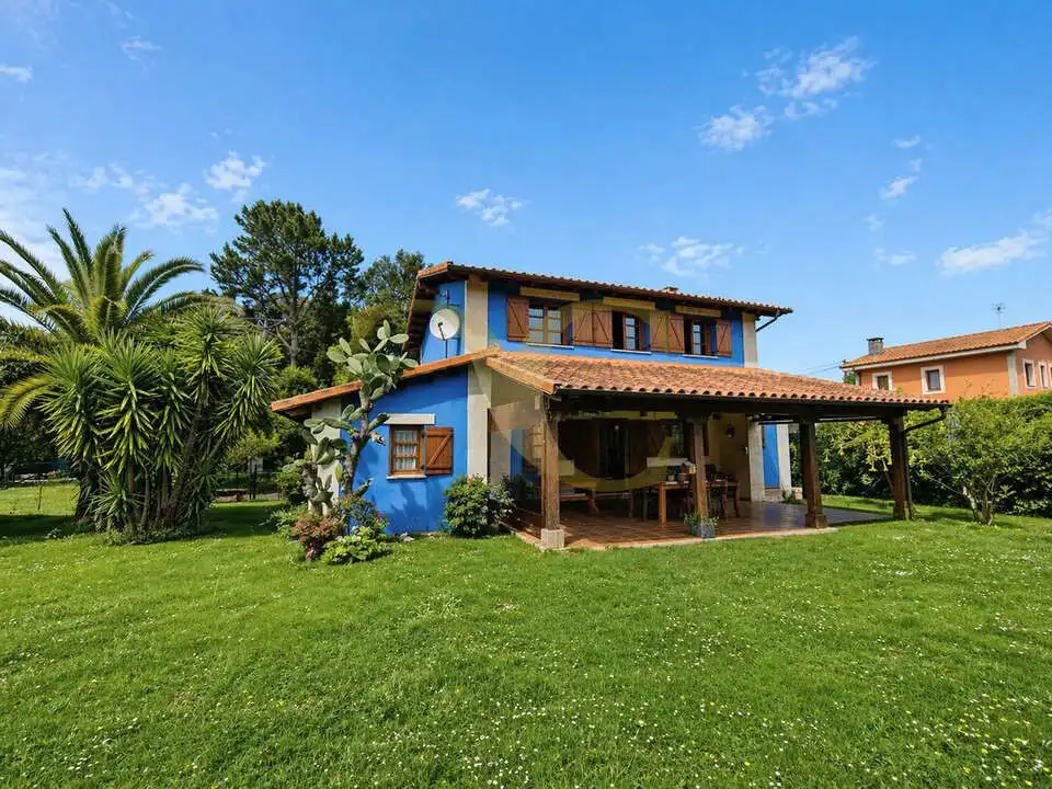 Villa con giardino in vendita a Villahormes, imagen 2