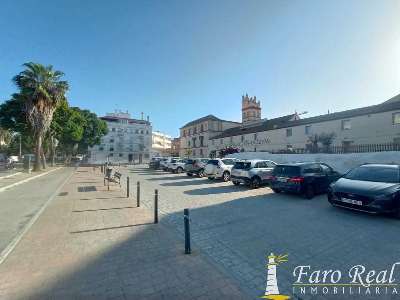 Vista exterior de Piso en venta en Sanlúcar de Barrameda con Aire acondicionado y Balcón