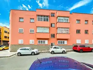 Vista exterior de Piso en venta en Telde
