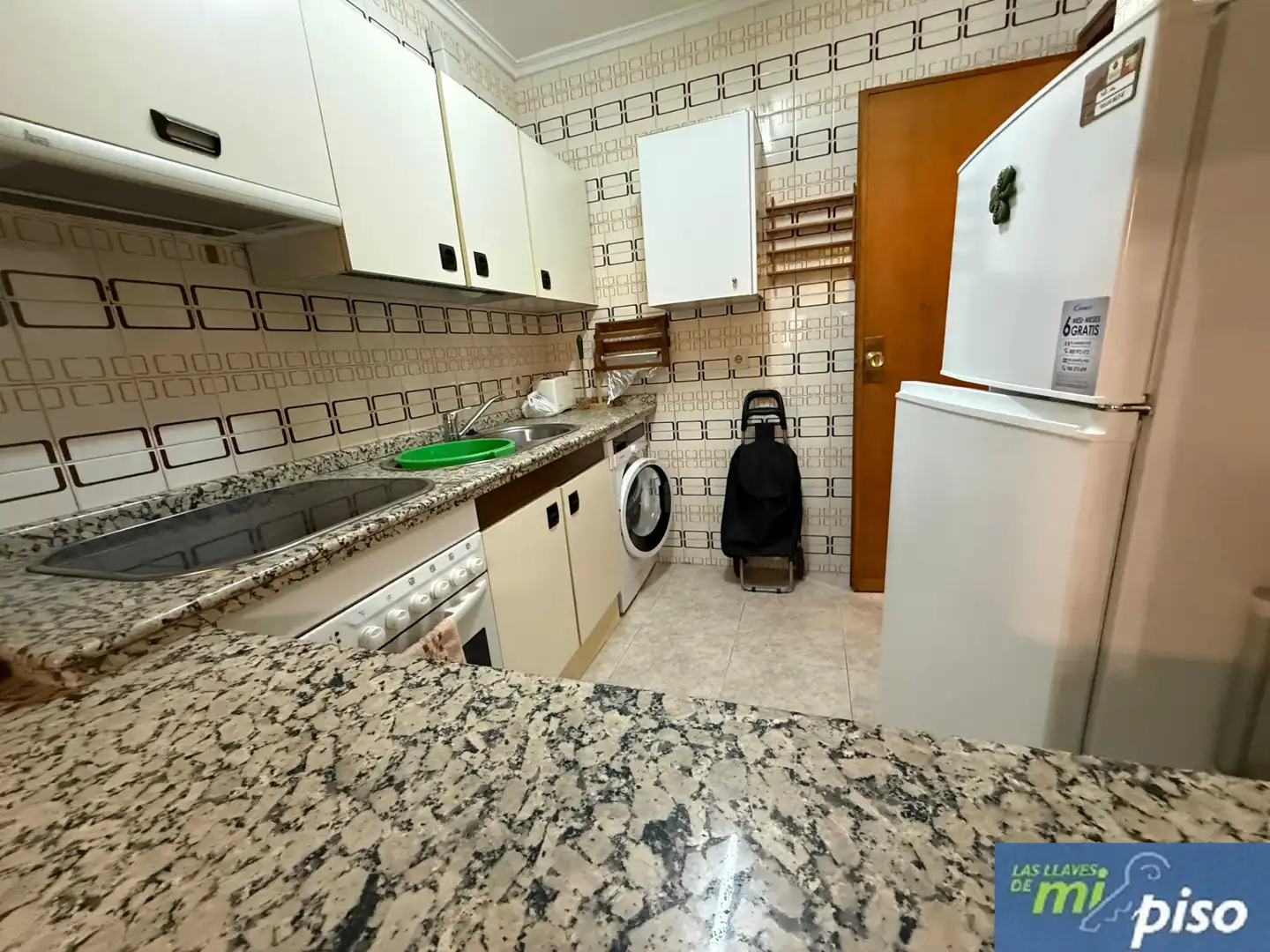 Cocina de Piso en venta en Valladolid con Calefacción, Parquet y Amueblado