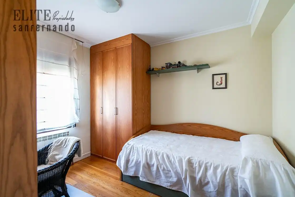 Habitación de Casa o chalet en venta en Santander con Calefacción, Jardín privado y Parquet