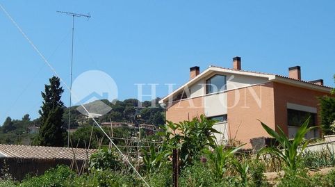 Fabuloso terreno en el centro del pueblo para construir DOS casas
