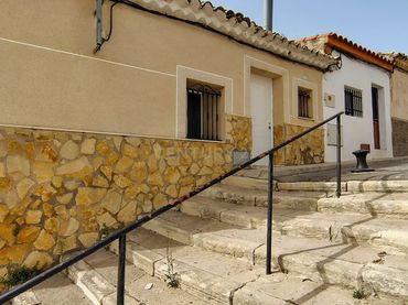 Casa en venda a CL MIGUEL DE UNAMUNO 34EL PINOS / PINOSO (ALICANTE)