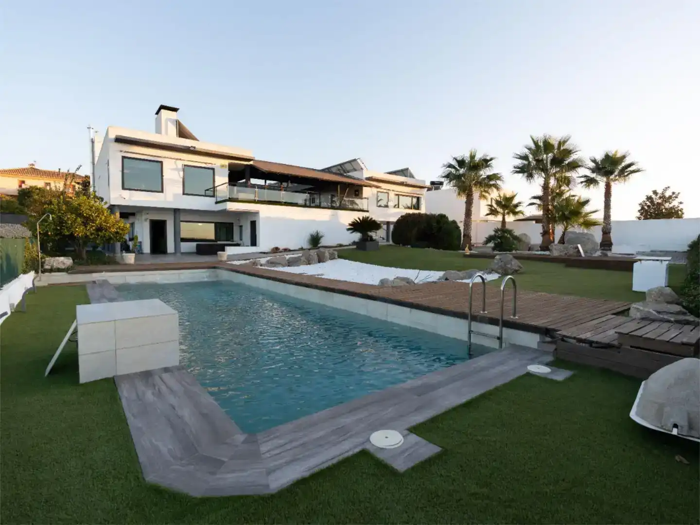 Piscina de Pis en venda en La Zubia amb Aire condicionat, Jardí privat i Parquet