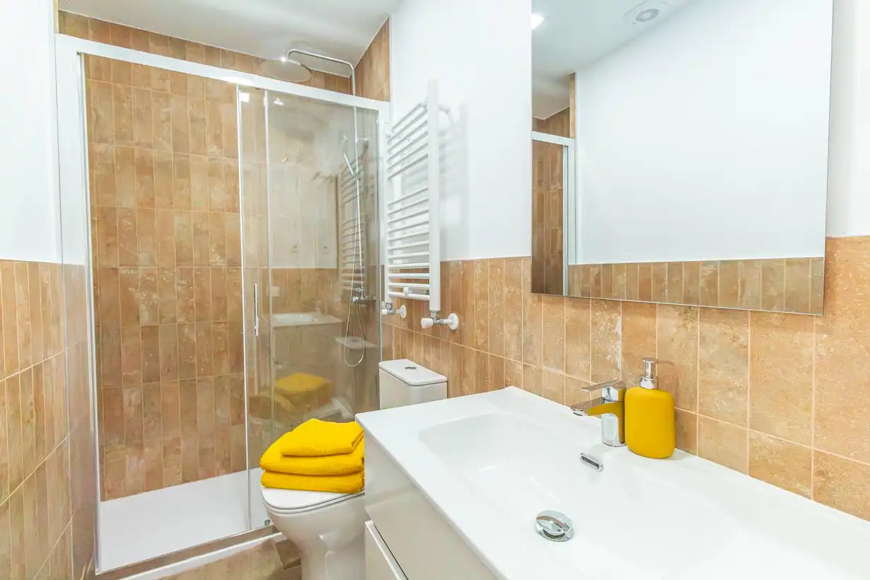 Baño de Piso en venta en Madrid con Aire acondicionado, Calefacción y Parquet