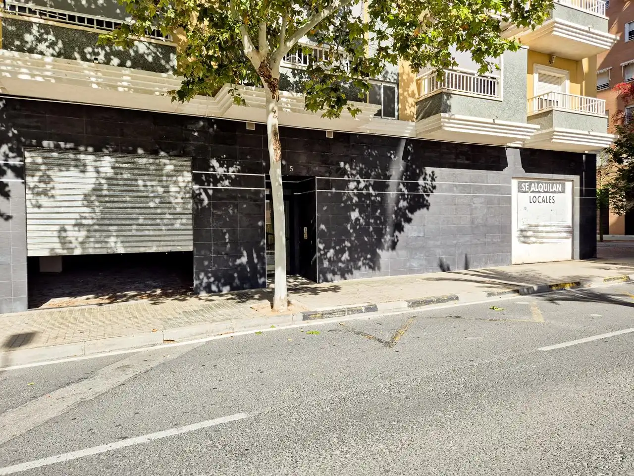 Vista exterior de Local de lloguer en Elche / Elx