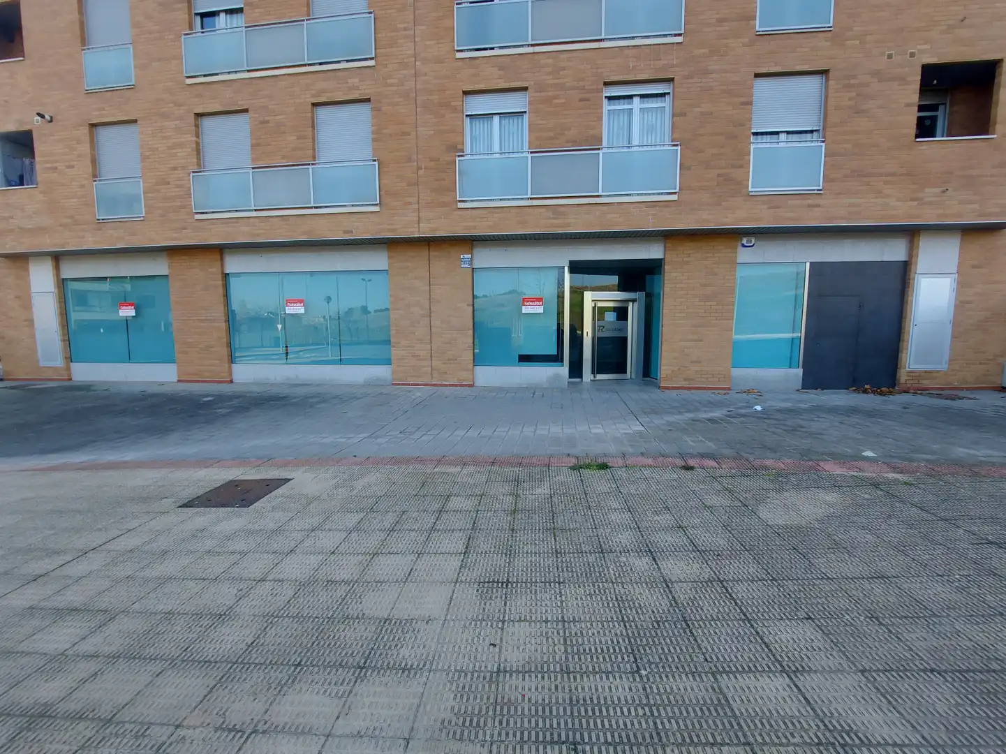 Vista exterior de Local en venta en  Logroño con Aire acondicionado