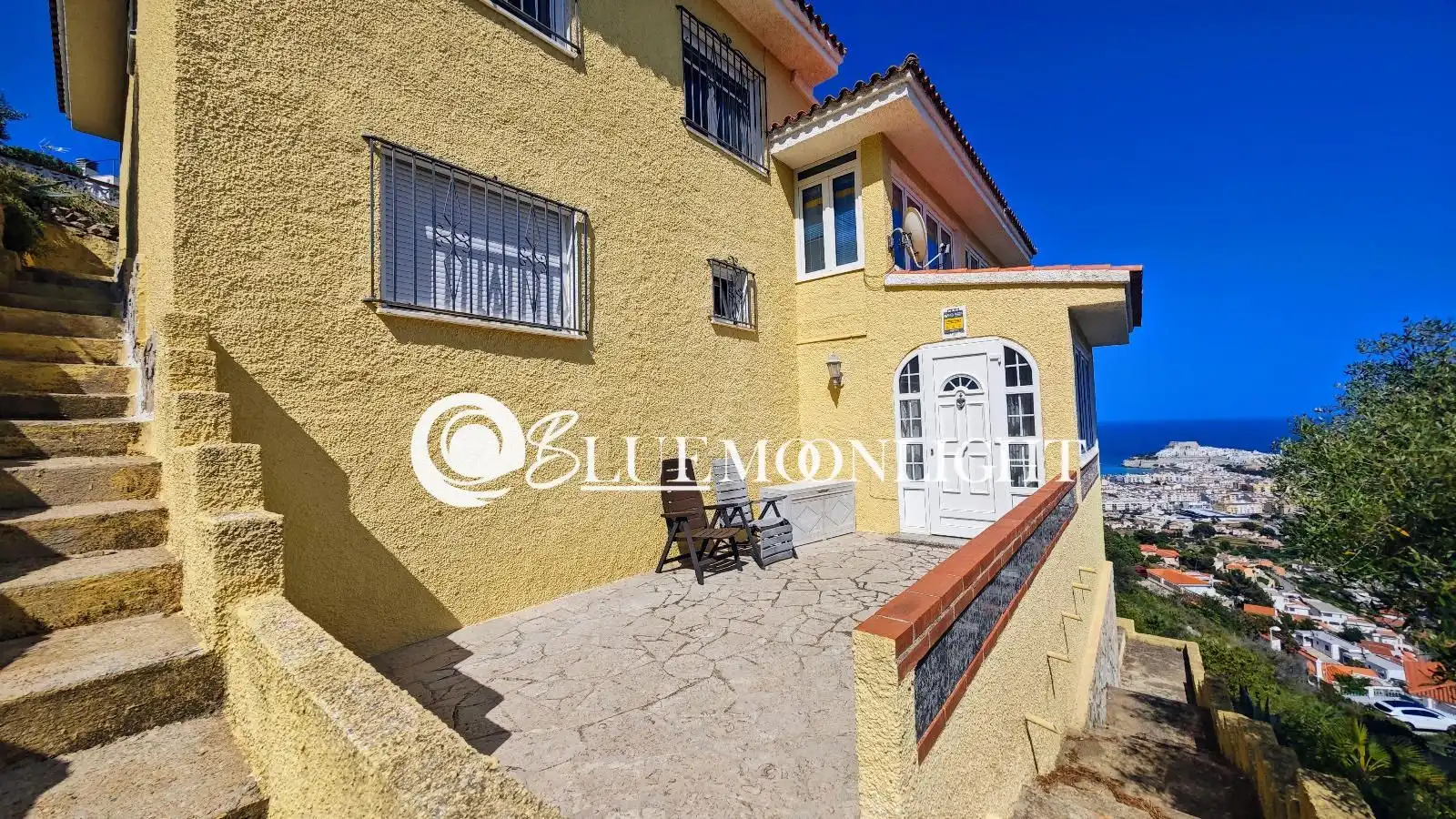 Villa avec terrasse à vendre à rumania, imagen 2