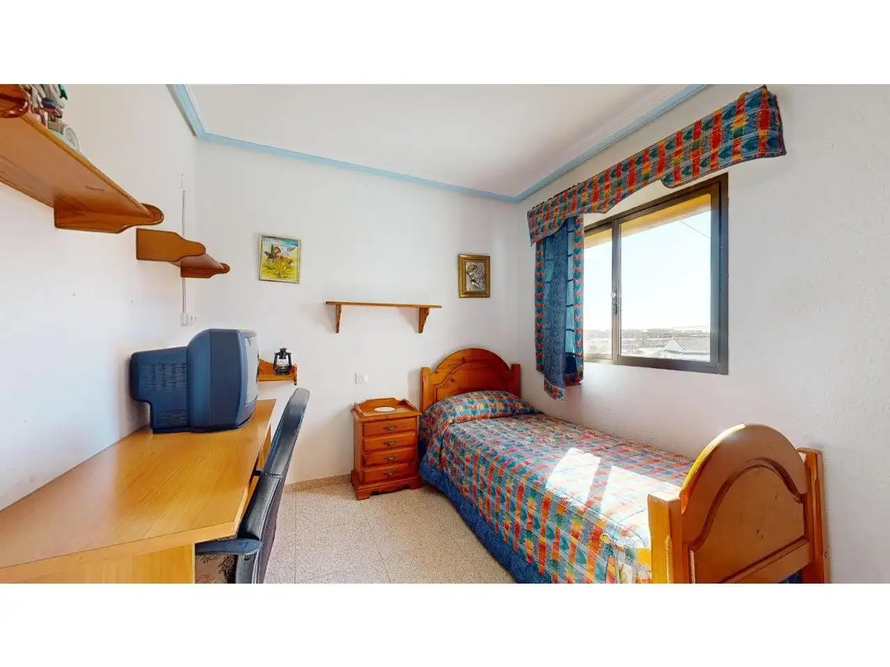 Habitación de Casa adosada en venta en Torrent con Aire acondicionado, Calefacción y Jardín privado