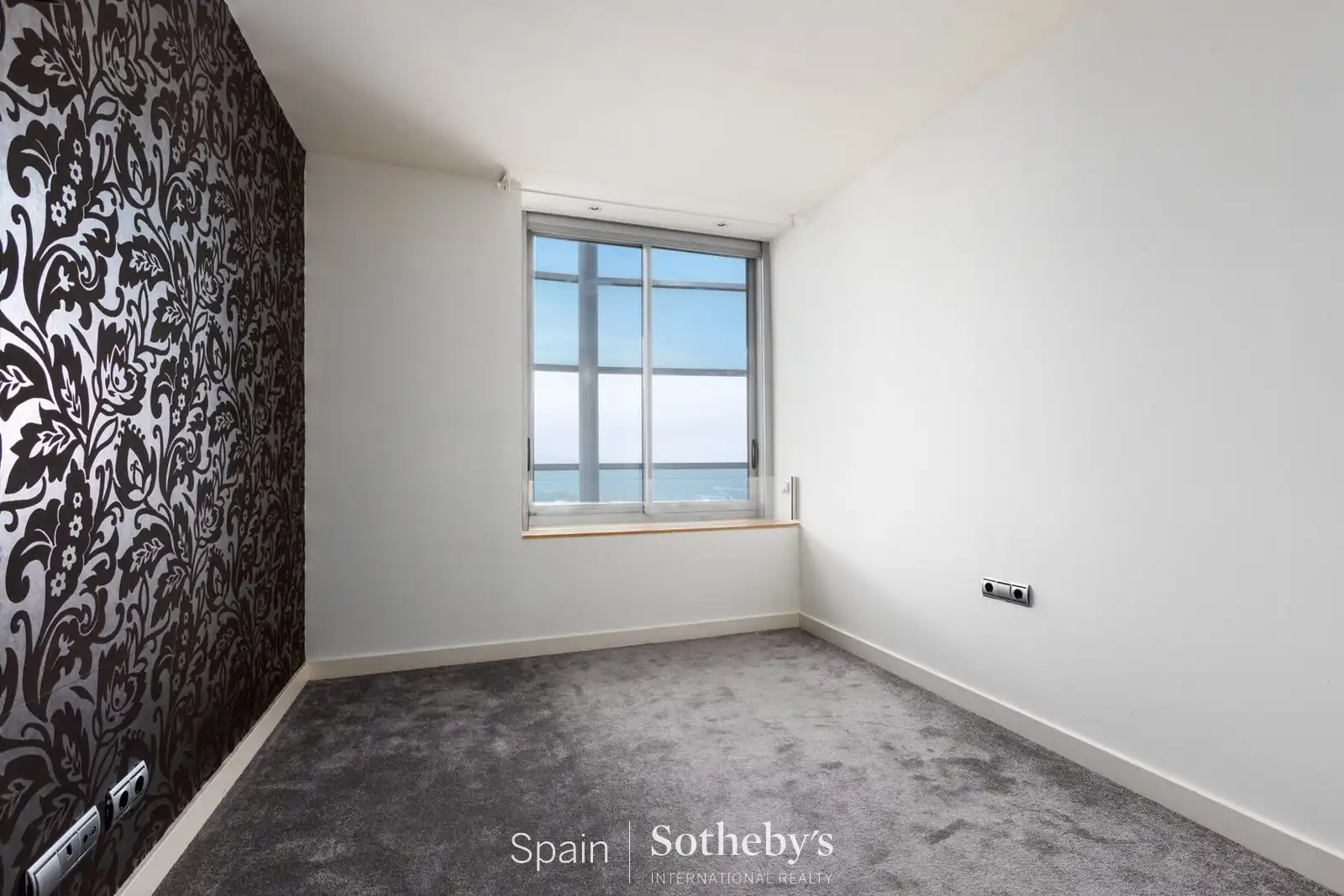 Habitación de Ático en venta en Barcelona con Aire acondicionado, Calefacción y Trastero
