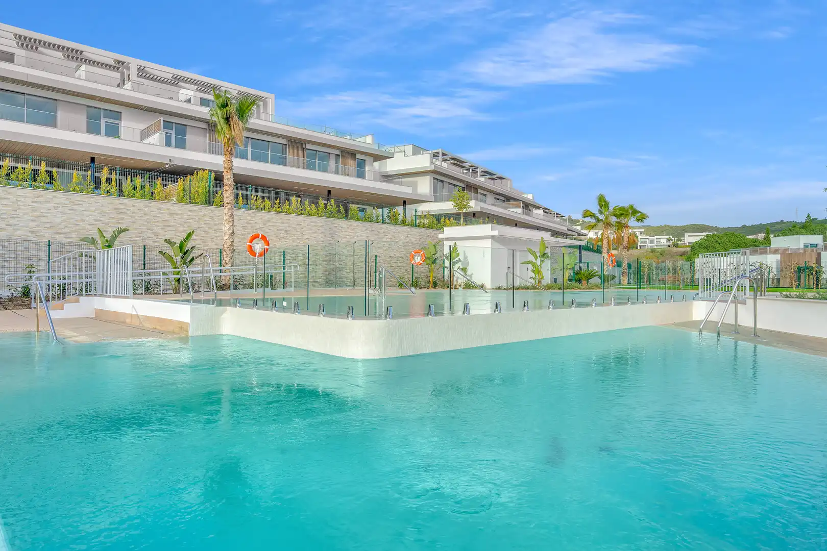 Swimming pool of Ground floor for sale in Marbella  with Air Conditioner, Private garden and Terrace