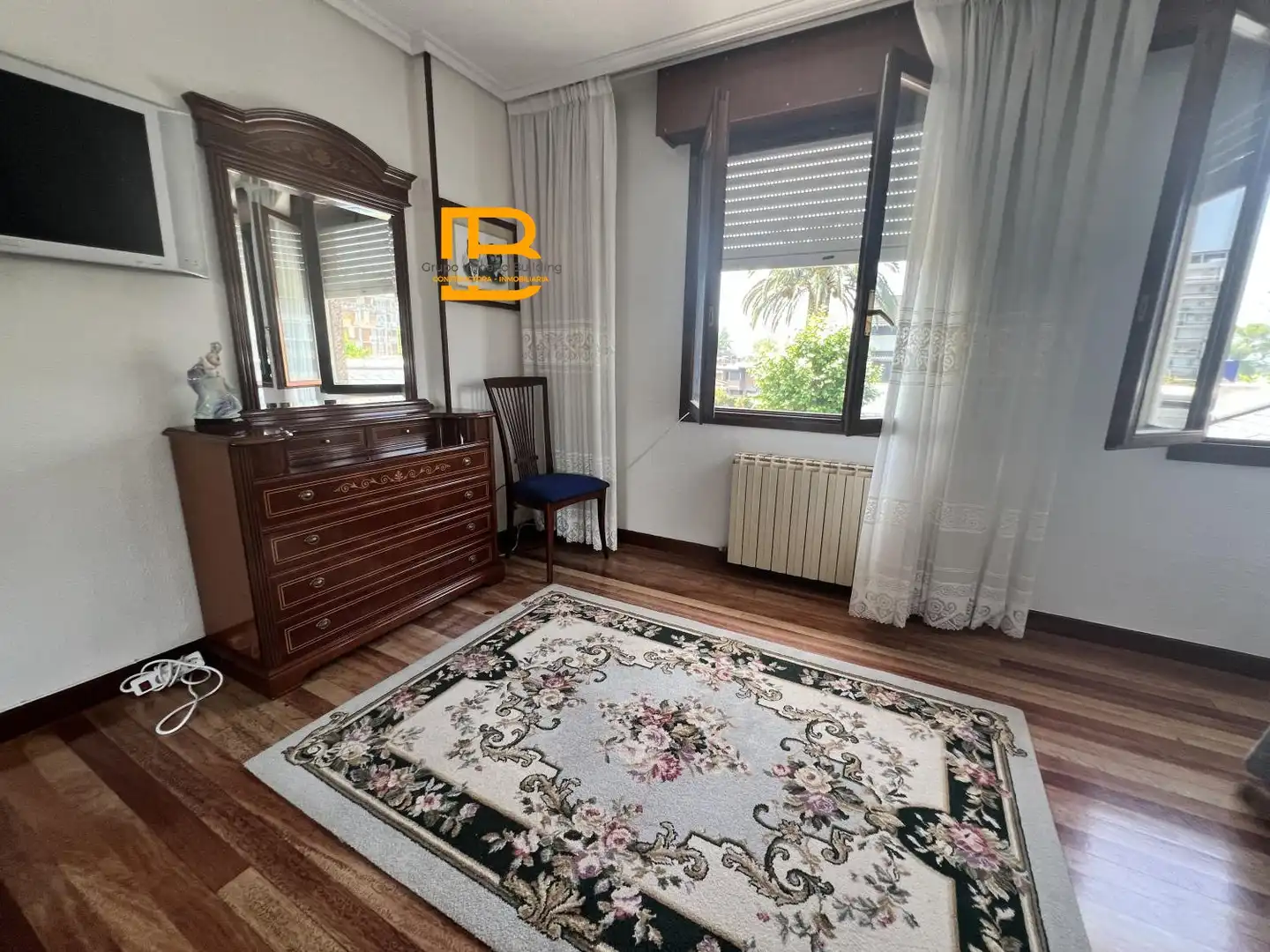 Dormitori de Casa o xalet en venda en Laredo amb Calefacció, Terrassa i Traster
