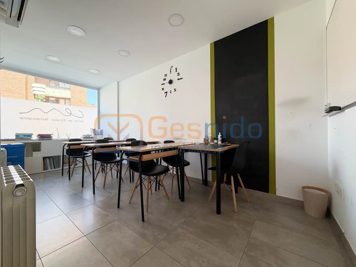 Commercial properties for rent in Segovia  with Air Conditioner