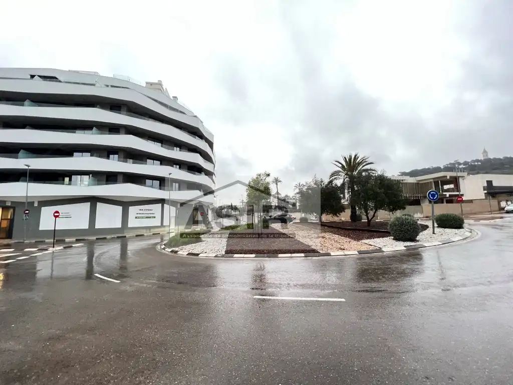 Terreno residencial en venta en Casc Urbà