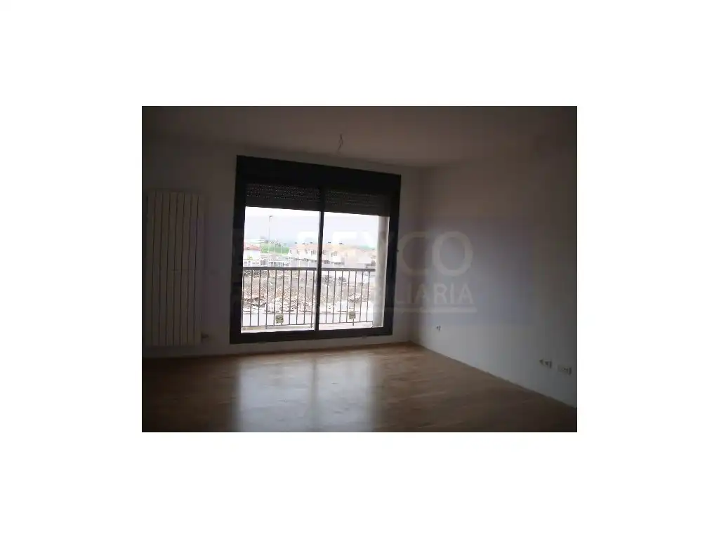Dormitori de Apartament en venda en Cirueña amb Piscina i Balcó