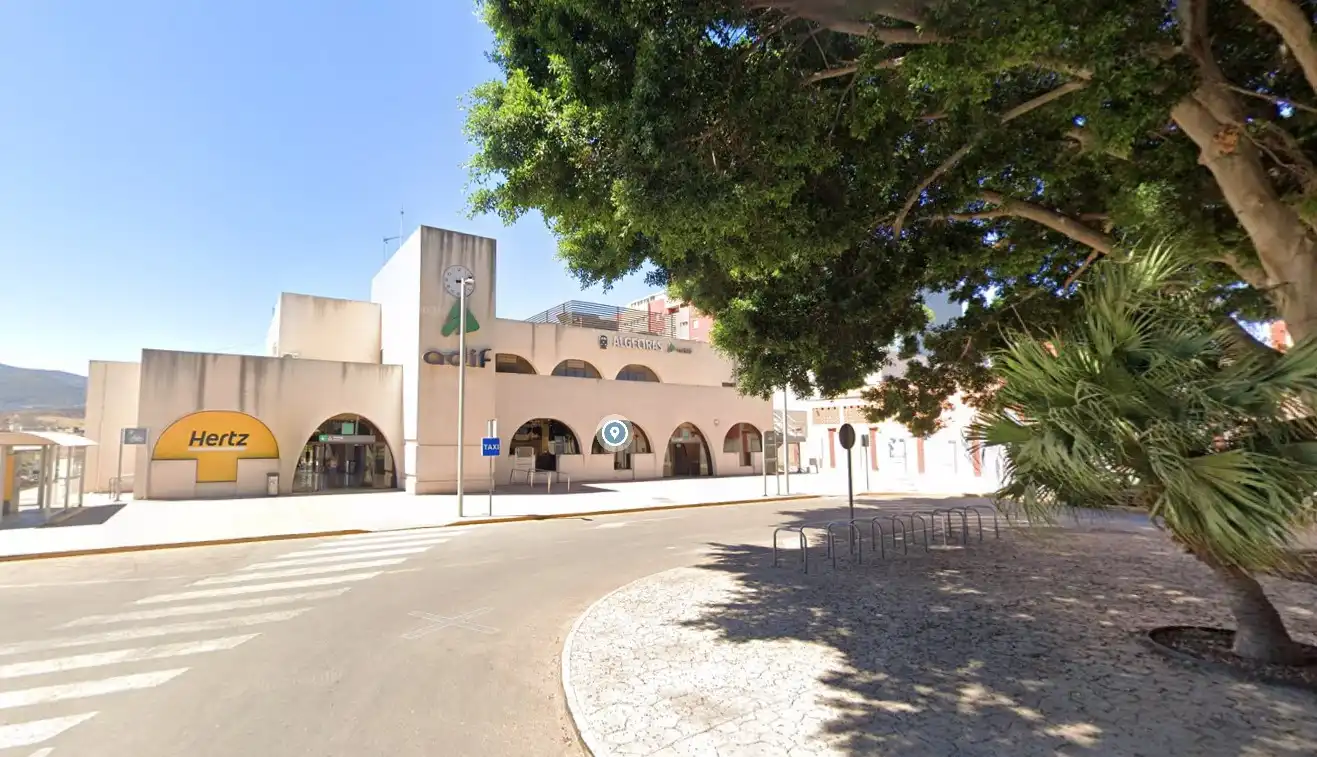 Vista exterior de Local en venta en Algeciras