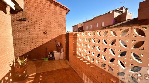 Foto 2 de Casa adosada en venda a Chozas de Canales, Toledo