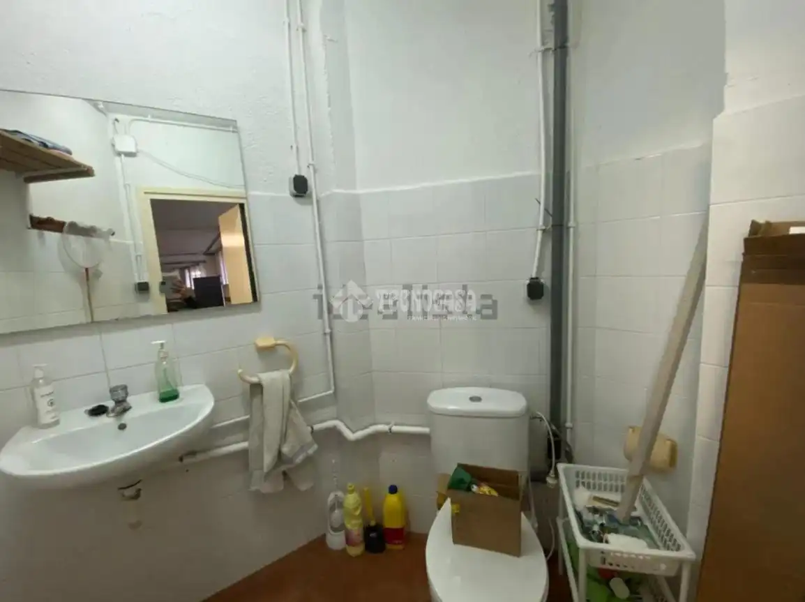 Bany de Garatge en venda en Santa Coloma de Gramenet