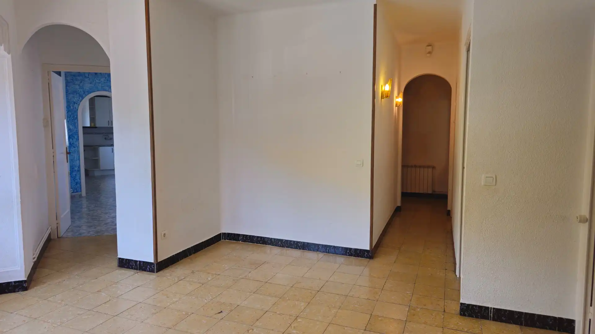 Flat for sale in Gironella