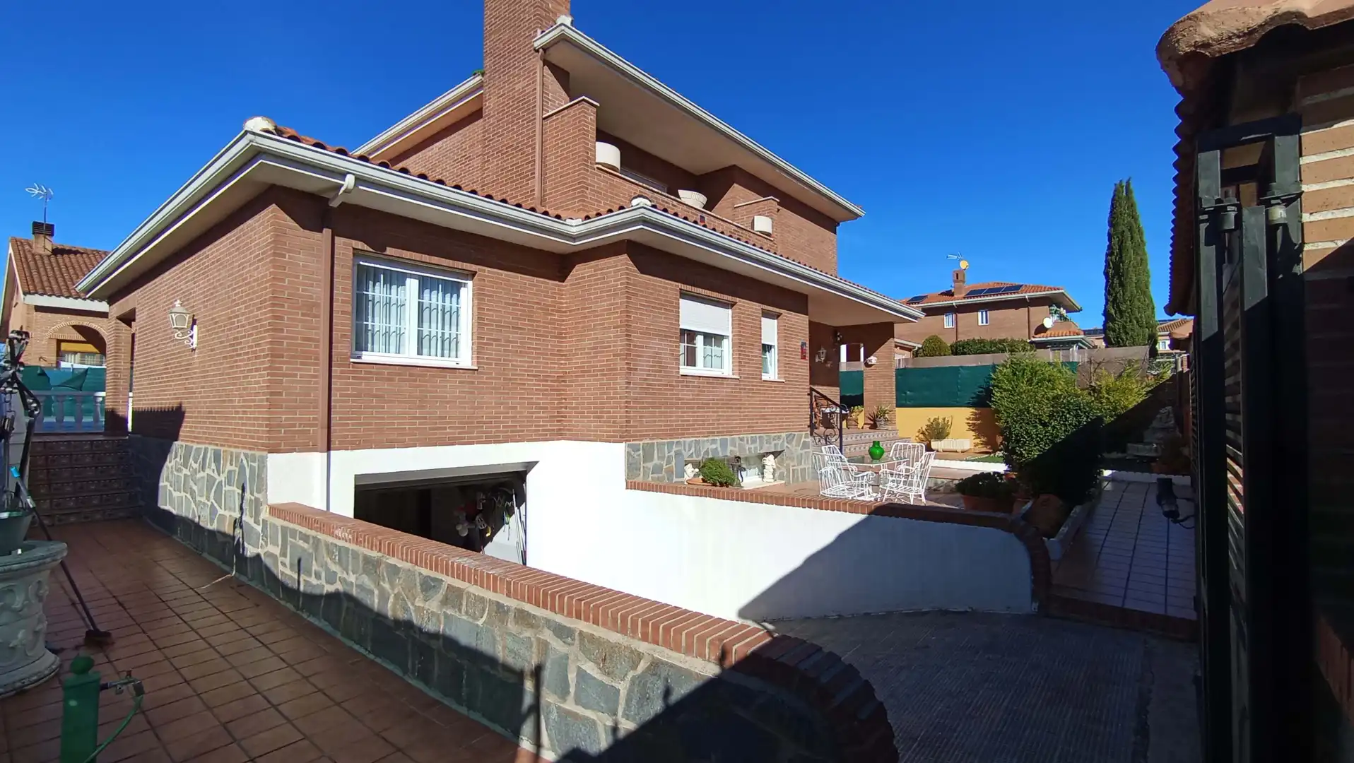 Exterior view of Houses for sale in Meco  with Heating, Terrace and Swimming Pool