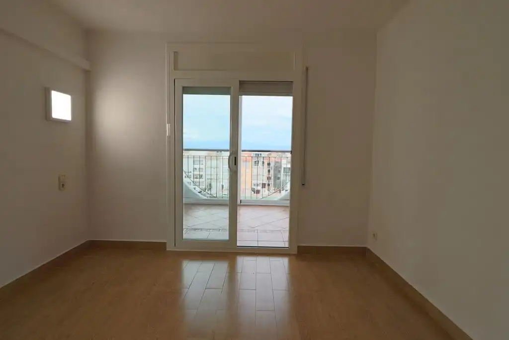 Bedroom of Attic for sale in Empuriabrava  with Air Conditioner