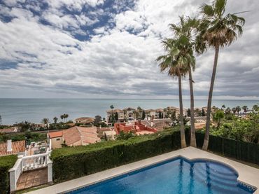 Xalet amb piscina en venda a Playa Bahía Dorada