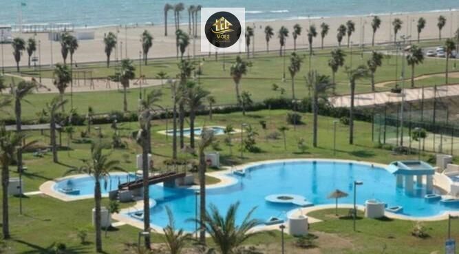 Vista exterior de Apartament de lloguer en Roquetas de Mar amb Jardí privat i Piscina comunitària