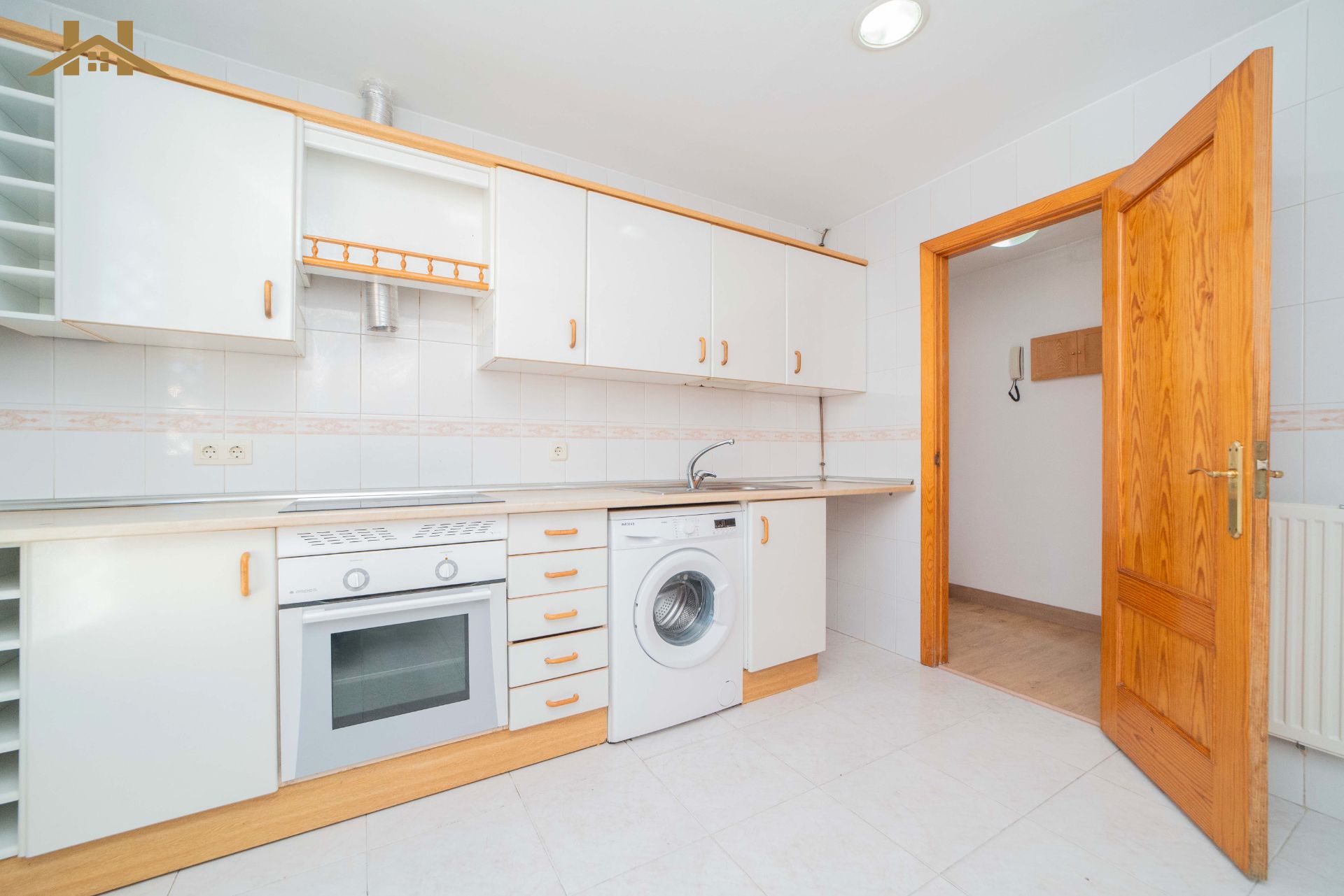Kitchen of Flat for sale in Colmenarejo  with Air Conditioner, Heating and Balcony